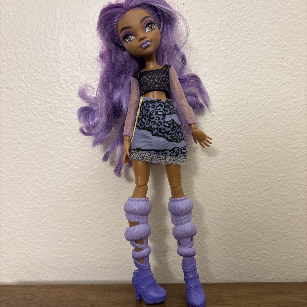 Monster High Clawdeen Wolf Fashion Doll G3 Reboot Mattel 2021